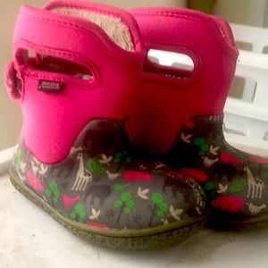 Bogs snow rain boots